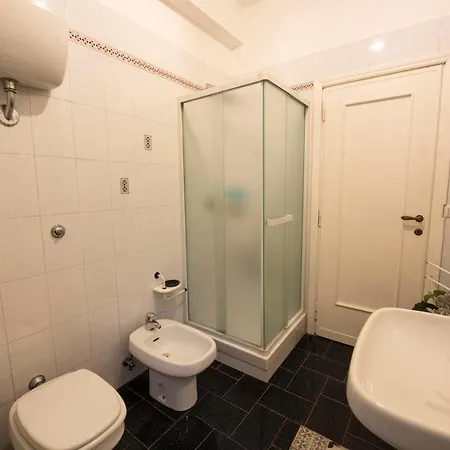 Non Ti Scordar Di Me - Granny's House *